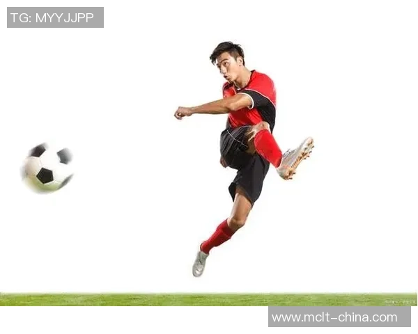 足球明星专属姿势图男女对比分析揭示运动魅力与个性风采